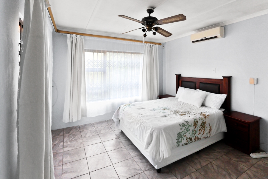 To Let 4 Bedroom Property for Rent in Beacon Bay Eastern Cape